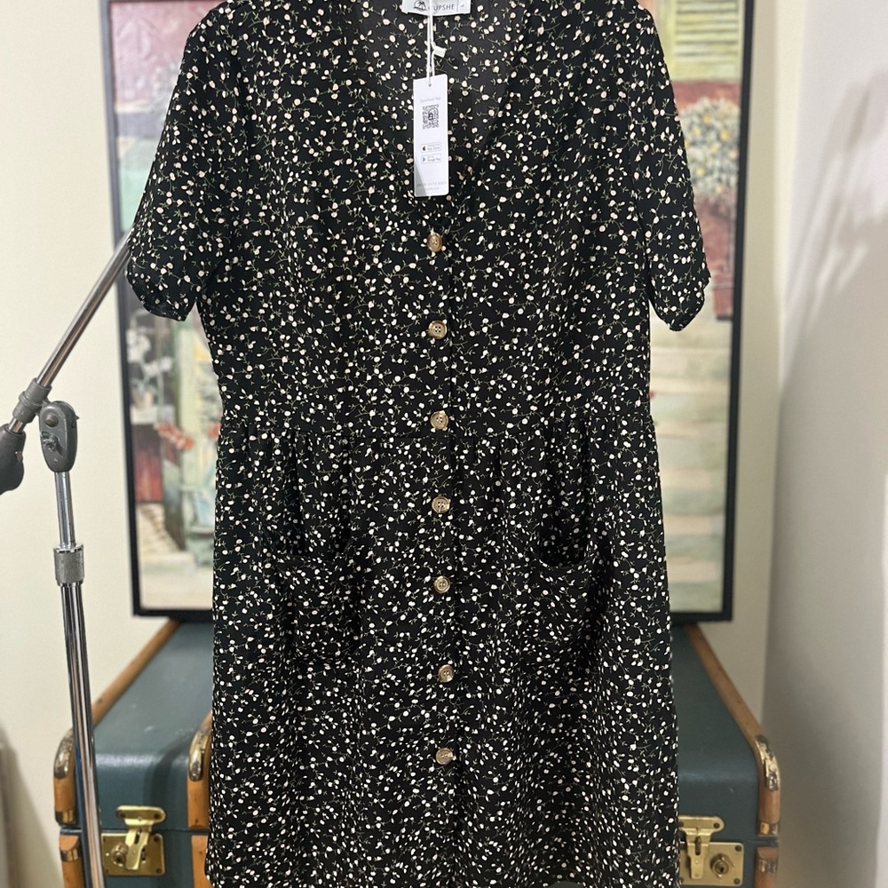 Cupshe Black Dress with Pink Floral Design